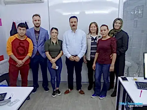 Uzaktan Canlı Adobe InDesign Illustrator Eğitimi